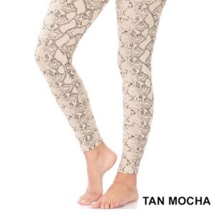 Zenana Classic Fleece Leggings